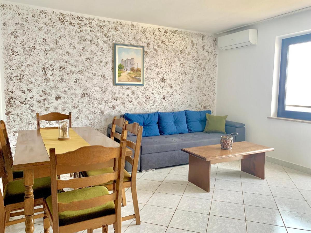 Apartment Ferias Senj  Bagian luar foto